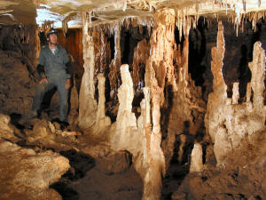 Orion Knox in Electro Mag Cave, Williamson County - click for a larger image in a new window